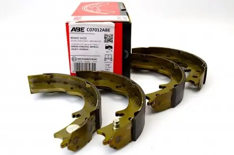 Комплект тормозных колодок, стояночная тормозная система. ABE C07012ABE
