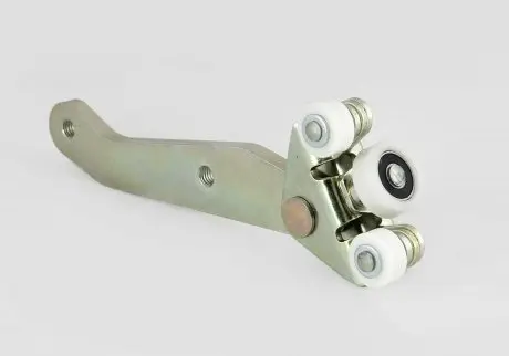 Ролик дверей сдвижных, ниже прав AND 12843006