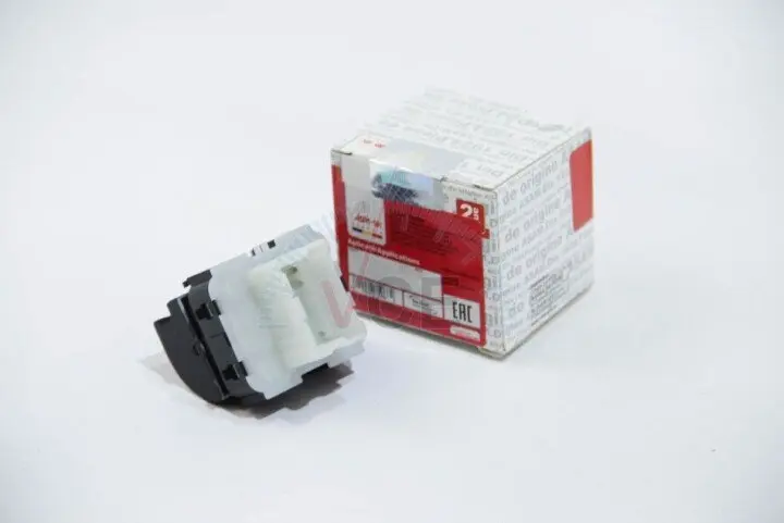 Фото 1 - Выключатель, стеклолодъемник ASAM 75066 Выключатель, стеклолодъемник ASAM 75066 (фото 1)