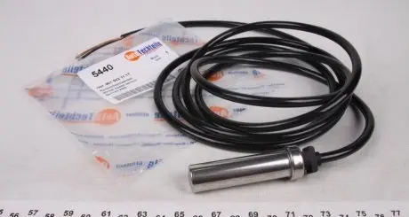 Датчик abs задній AUTOTECHTEILE 100 5440