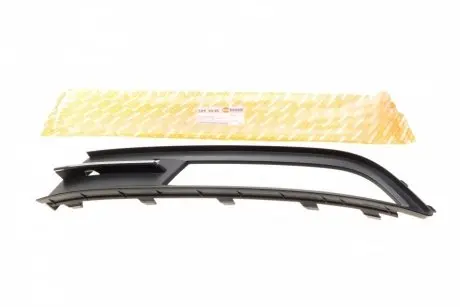 Вставка бампера (під протитуманку) vw passat 14-(l) AUTOTECHTEILE 385 3035