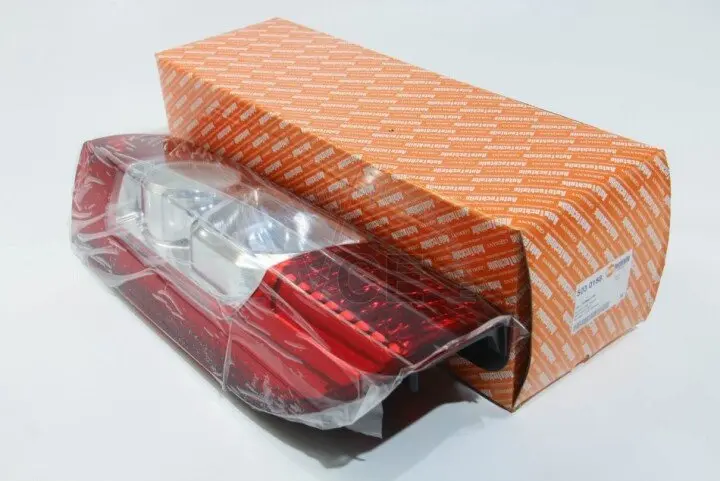 Фонарь r 06- (с п/тум) AUTOTECHTEILE 503 0158 (фото 1)