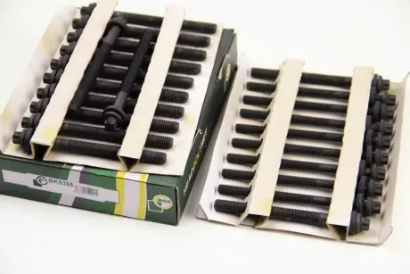 Комплект болтов головки цилидра BGA BK5306