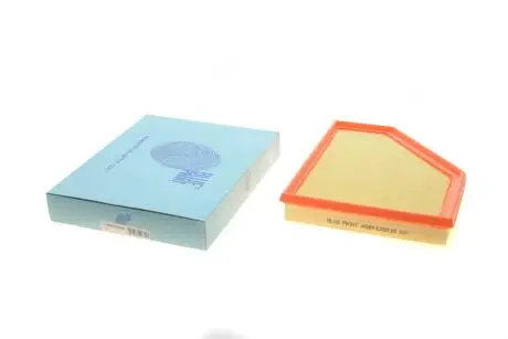 Повітряний фільтр Blue Print ADBP220038