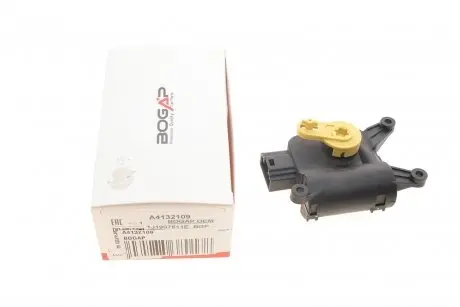 Моторчик заслонки печки vw golf iv/skoda octavia 97-07 BOGAP A4132109