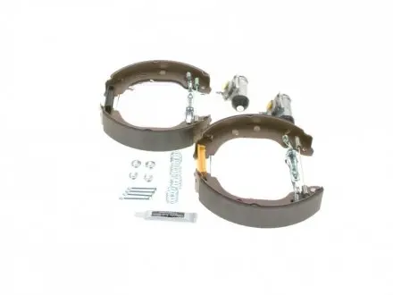 Тормозные колодки барабанные BOSCH 0204114167
