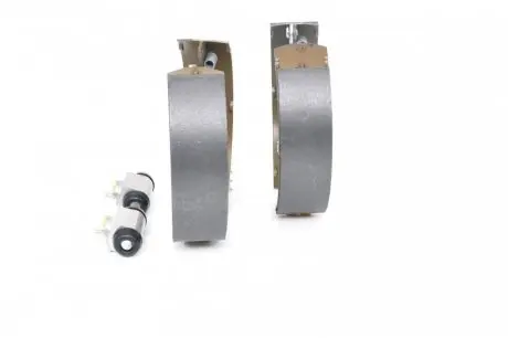 Тормозные колодки барабанные BOSCH 0204114661