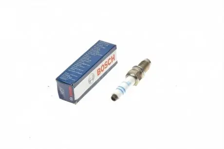 Свіча запалювання BOSCH 0 241 135 520