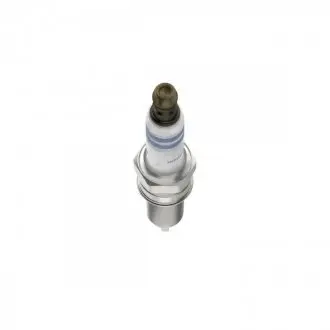 Свеча зажигания BOSCH 0 242 135 533