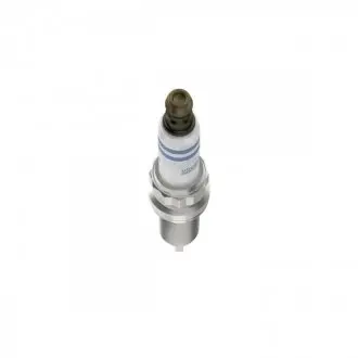 Свеча зажигания BOSCH 0 242 140 521