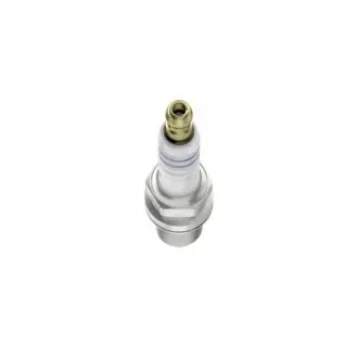 Свеча зажигания BOSCH 0 242 240 587