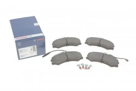 Комплект тормозных колодок, дисковый тормоз BOSCH 0 986 467 411