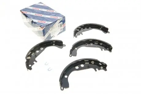 Комплект тормозных колодок BOSCH 0 986 487 589