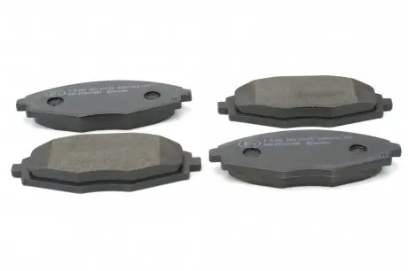 Комплект гальмівних колодок, дискове гальмо BREMBO P 15 006