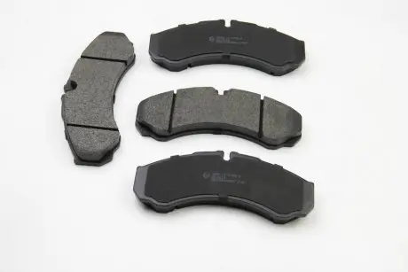 Комплект тормозных колодок, дисковый тормоз BREMSI BP2925