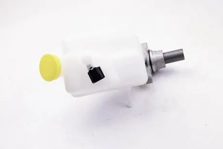 Главный тормозной цилиндр BSG BSG 30-215-008