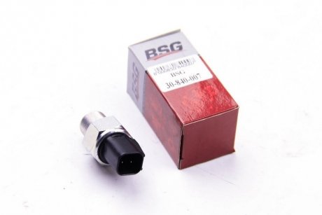 Выключатель, фара заднего хода BSG BSG 30-840-007 (фото 1)