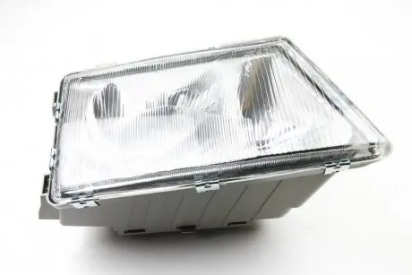 Основная фара BSG BSG 60-800-008