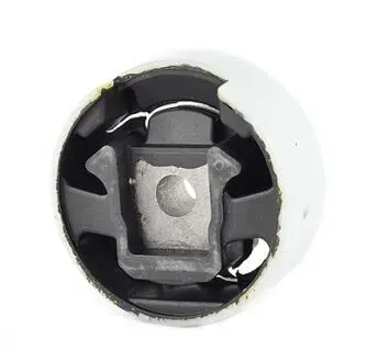 Подушка двигателя (задняя/нижняя) VW Caddy 03- (без резьб) BSG BSG 90-700-093