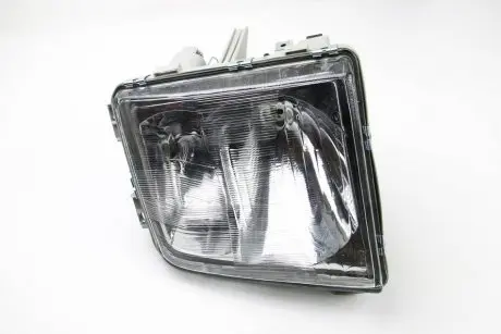 Основная фара BSG BSG 90-800-002