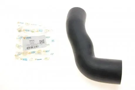 Патрубок интеркулера (l) audi a1/skoda fabia/vw polo 1.2/1.6 tdi 09- ÜC-EL 65314