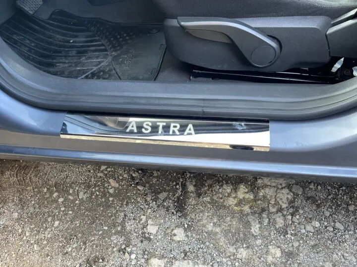 Накладки на пороги V1 (4 шт, сталь) Opel Astra H 2004-2013 рр. CarmoS CAR0144 (фото 1)