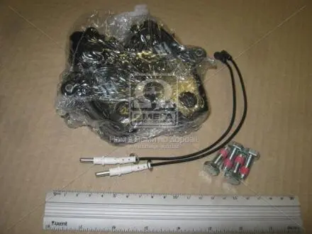 Комплект тормозных колодок, дисковый тормоз CHAMPION 571526CH