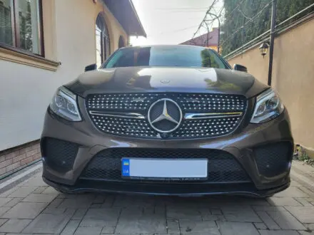Тюнинг радиаторной решетки (Diamond Silver) С местом под камеру Mercedes GLE coupe C292 2015-2019 гг. Cixtai BZ07-1001A-CAM