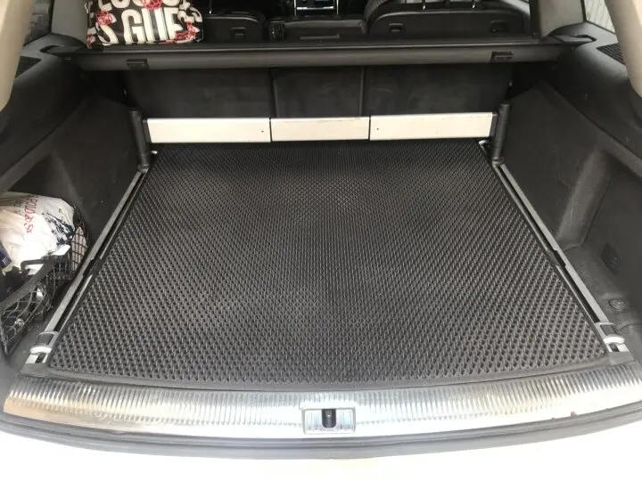 Фото 1 - Килимок багажника (EVA, чорний) (5 місць) Audi Q7 2005-2015 рр. Digital Designs EVA76730 Килимок багажника (EVA, чорний) (5 місць) Audi Q7 2005-2015 рр. Digital Designs EVA76730 (фото 1)