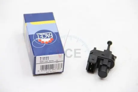 Выключатель фонаря сигнала торможения FACET 7.1111