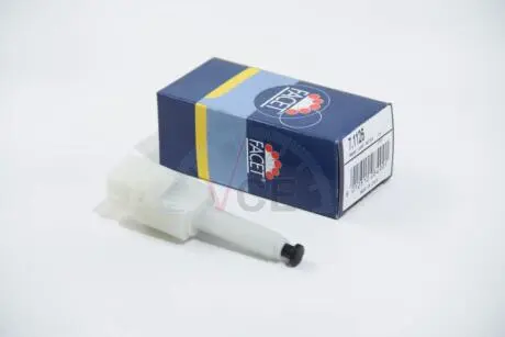 Вимикач ліхтаря сигналу гальмування FACET 7.1126