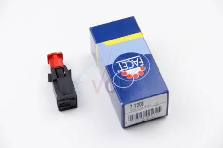 Выключатель фонаря сигнала торможения FACET 7.1208