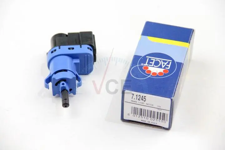 Фото 1 - Вимикач ліхтаря сигналу гальмування FACET 7.1245 Вимикач ліхтаря сигналу гальмування FACET 7.1245 (фото 1)