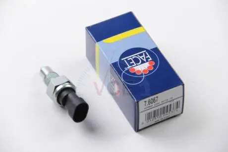 Выключатель, фара заднего хода FACET 7.6067