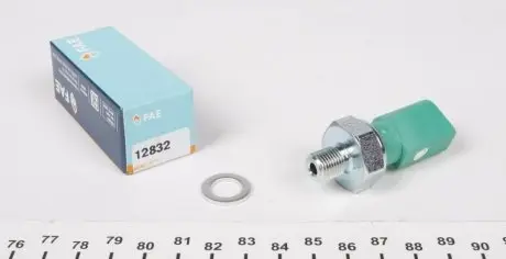 Датчик давления масла FAE 12832