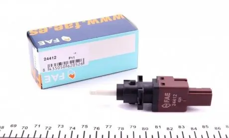 Выключатель фонаря сигнала торможения; выключатель, привод сцепления (tempomat); выключатель, привод сцепления (управление двигателем) FAE 24412