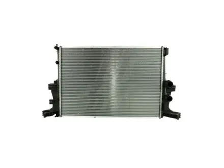 Радиатор охлаждения iveco daily city, daily line, daily v, daily vi 2.3d/3.0d/electric 09.11- Fast FT55083