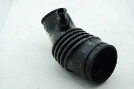 Патрубок повітряного фільтра General Motors 96182228