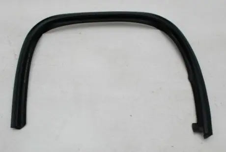 Уплотнитель стекла задней двери General Motors 96304157