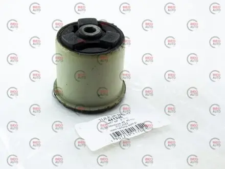 Сайлентблок важеля Hart 441 326