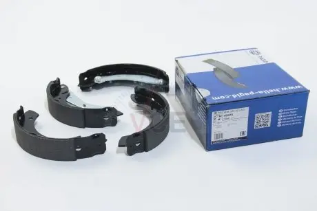 Комплект тормозных колодок HELLA 8DB 355 001-831