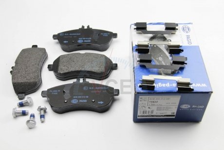 Комплект тормозных колодок, дисковый тормоз HELLA 8DB 355 012-581 (фото 1)
