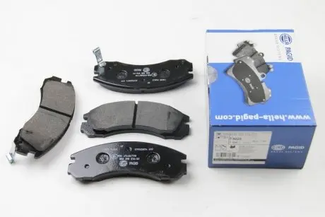 Комплект тормозных колодок, дисковый тормоз HELLA 8DB 355 016-531