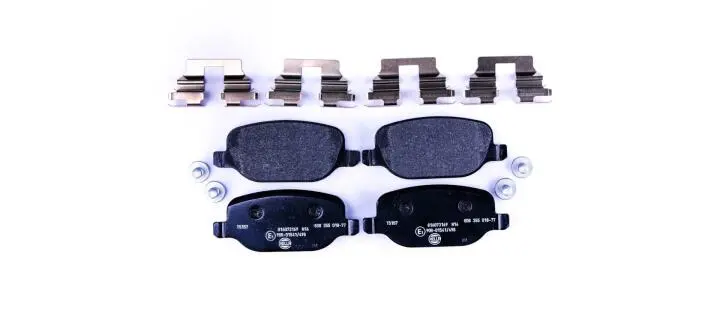 Тормозные колодки, дисковый тормоз (набор) HELLA 8DB355018771 (фото 1)