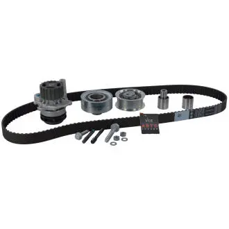 Водяной насос + комплект зубчатого ремня INA 530 0082 30