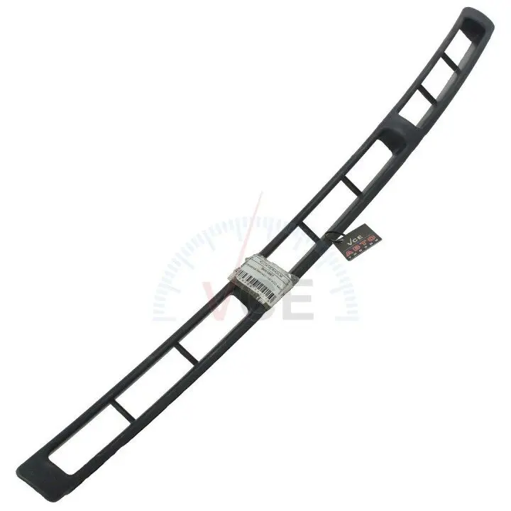 Решетка переднего бампера верх. A(G) KLOKKERHOLM 5051997 (фото 1)