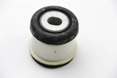 Опора кпп LEMFORDER 17703 01