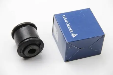 Сайлентблок переднего рычага передний LEMFORDER 34969 01