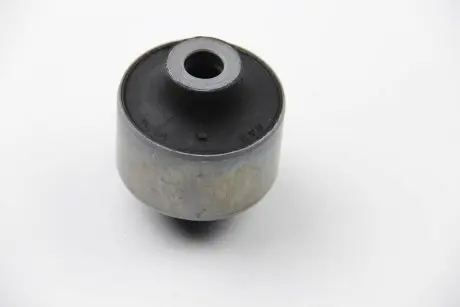 Сайлентблок переднего рычага задний LEMFORDER 34970 01