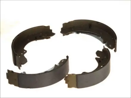 Комплект тормозных колодок LPR 07110